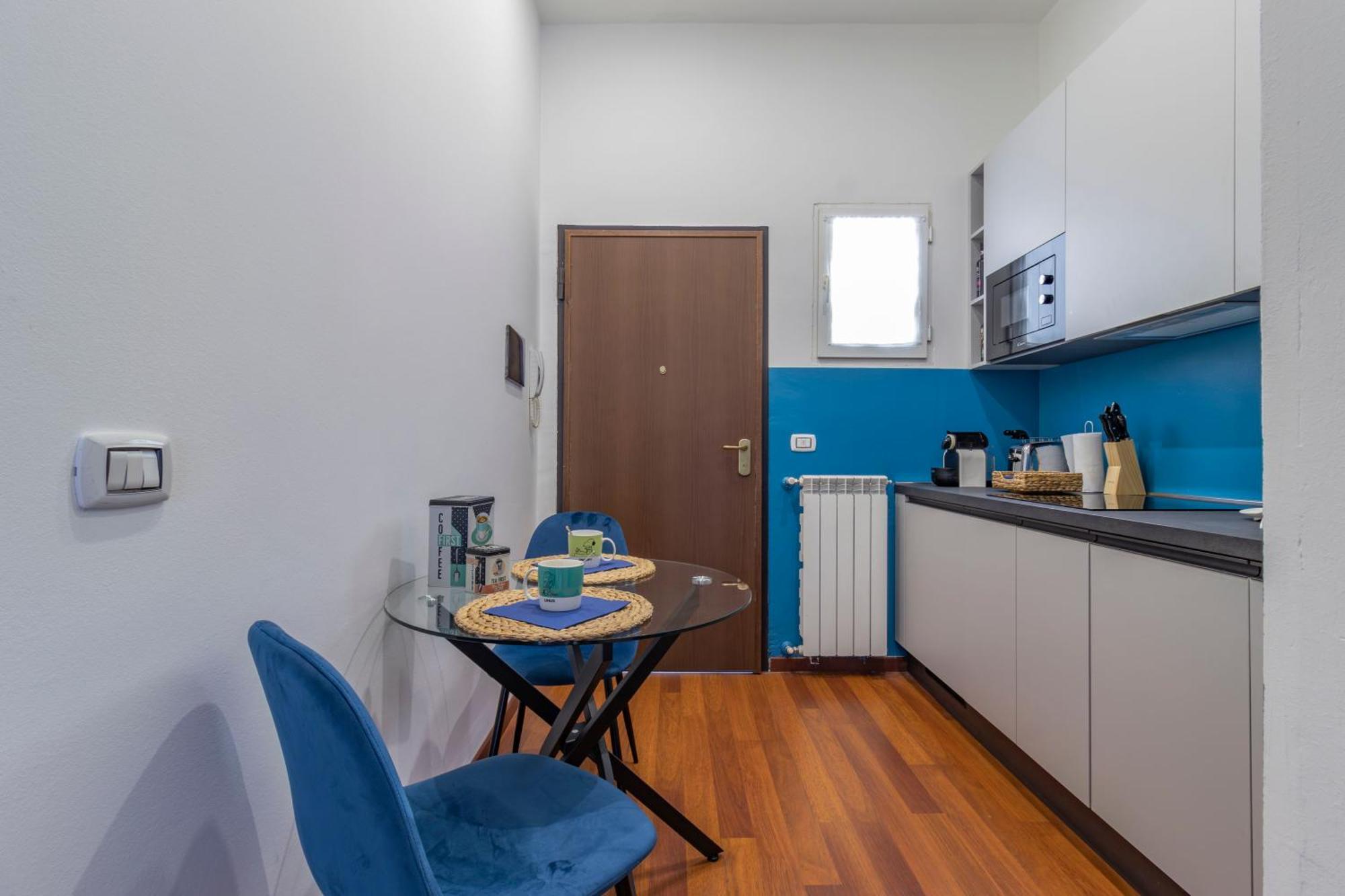 Stradivarius House - Carozzi Apartments Milan Bagian luar foto